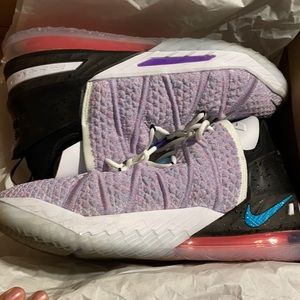 Nike basketball shoes (Lebron XVIII)